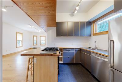 180 Columbia St, The Port