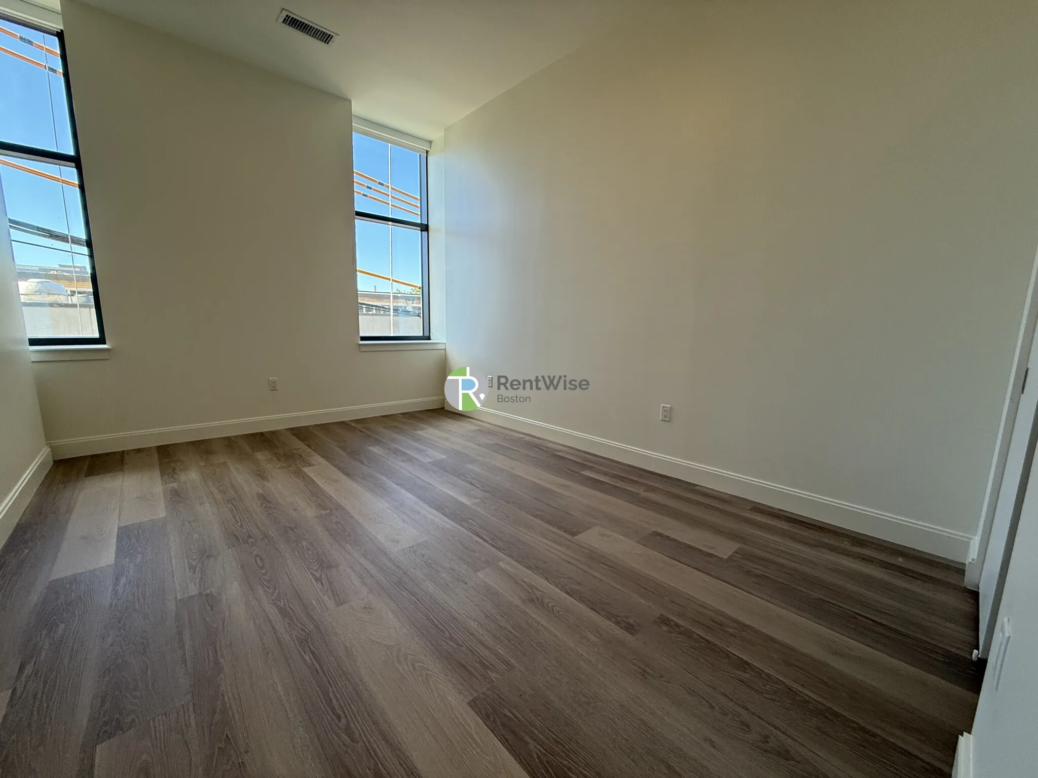 1079 Commonwealth Ave, Allston