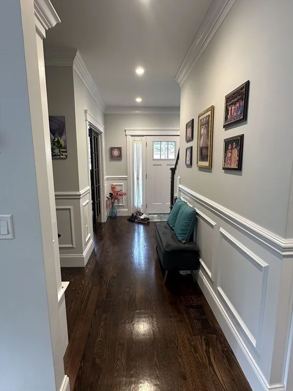 53 Old Mystic St, Arlington