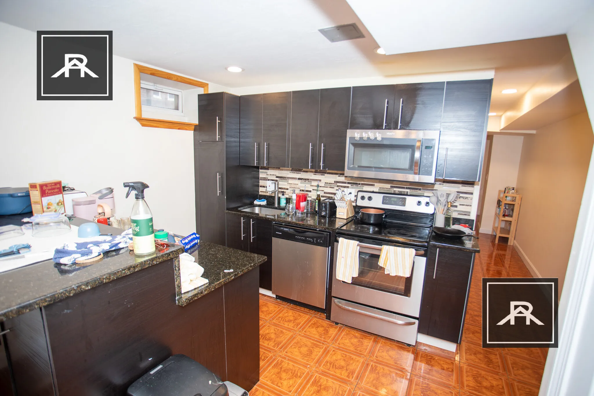 73 Thatcher St, North Brookline