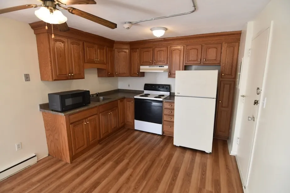 70 Jamaicaway, Jamaica Plain