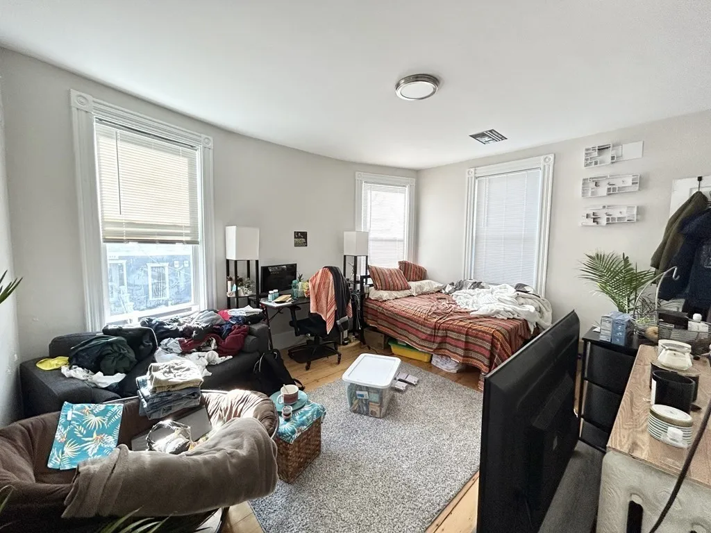 9 Mount Pleasant, Roxbury