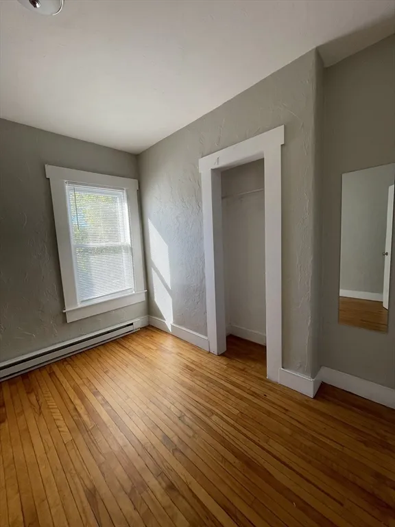 5 Freeland Ter, Worcester