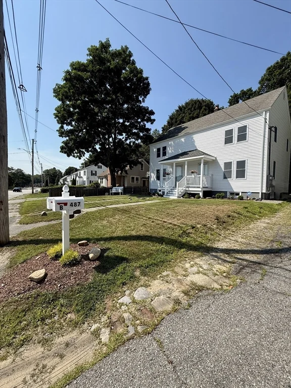487 Mill St, Worcester