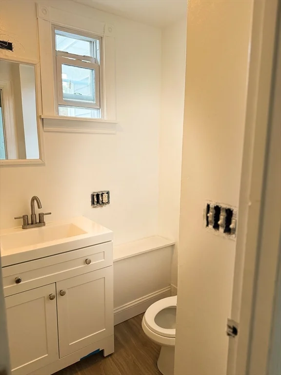 65 Chestnut St, New Bedford