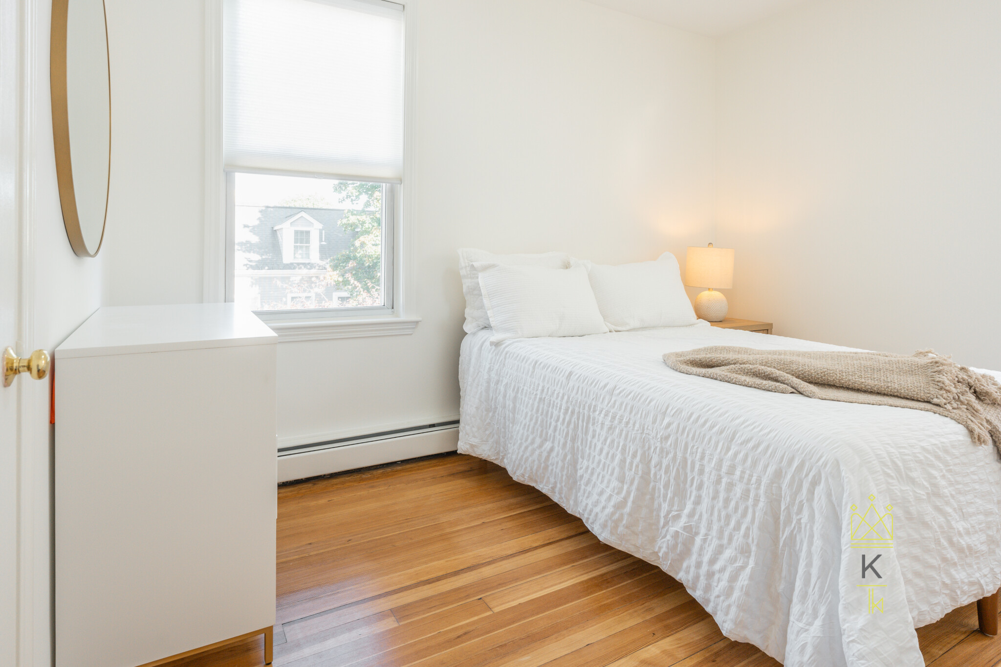 34 White Pl, White Place