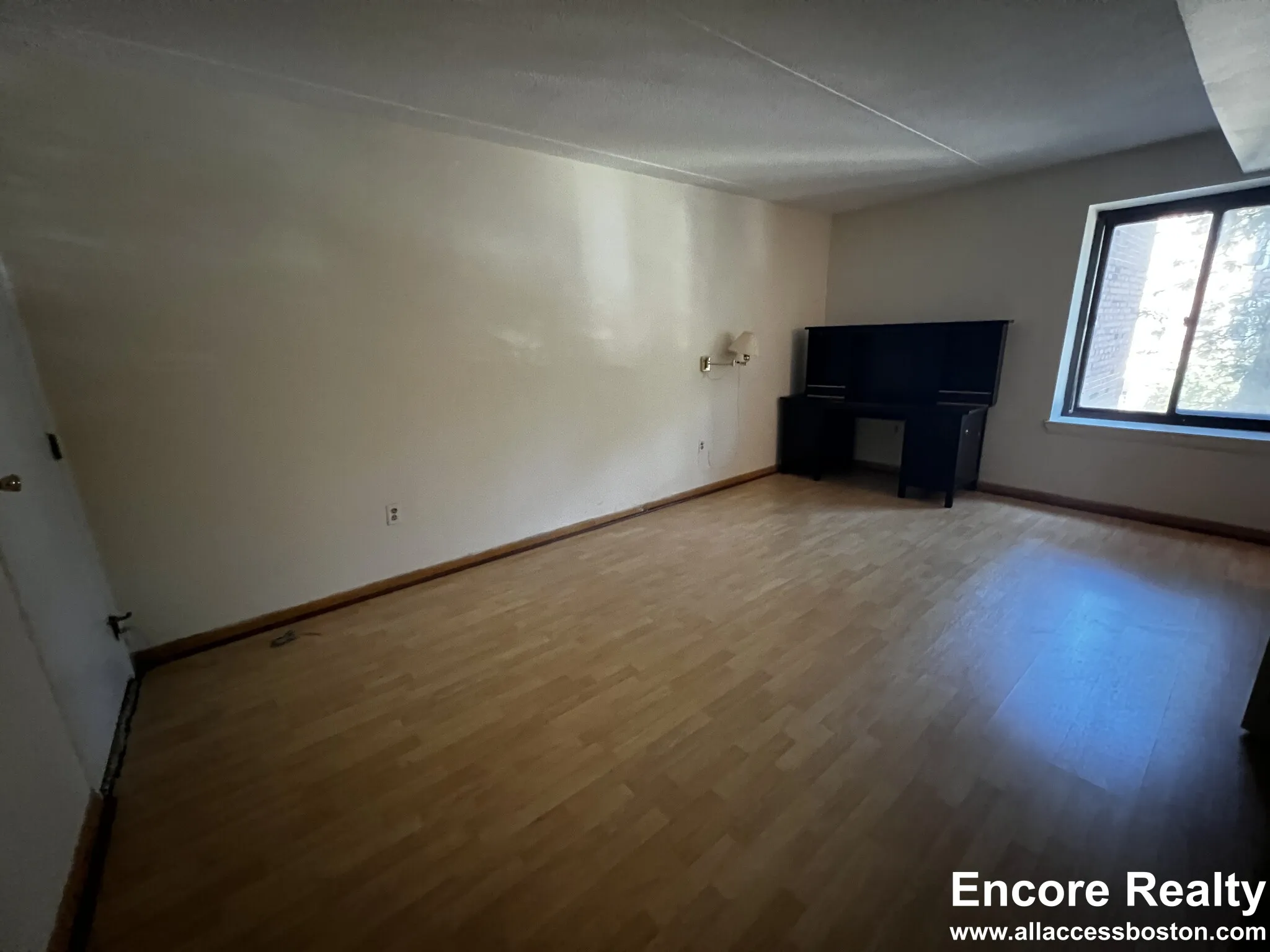 1243 Beacon St, Coolidge Corner