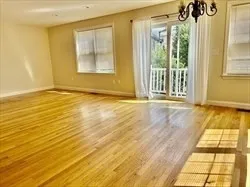 27 Turner St, Newtonville