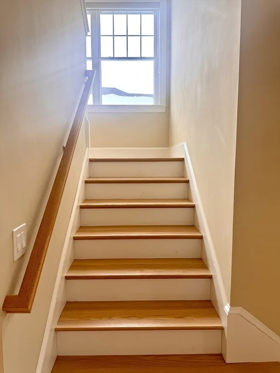 100 Baldwin Ave, Woburn