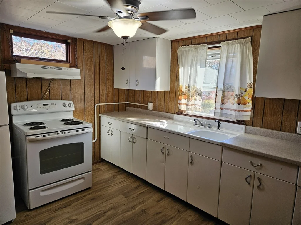 71 Chapel St, Shirley