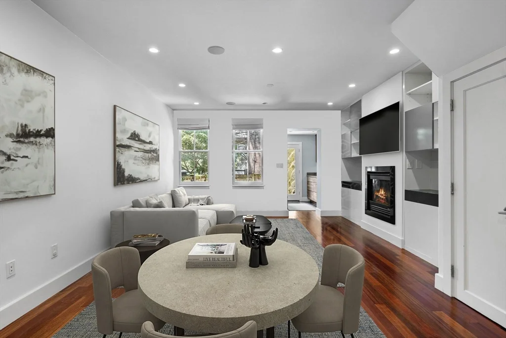 32 Clarendon, South End