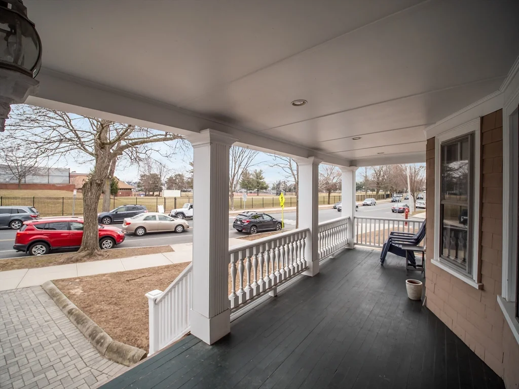 60 Powder House Blvd, Tufts