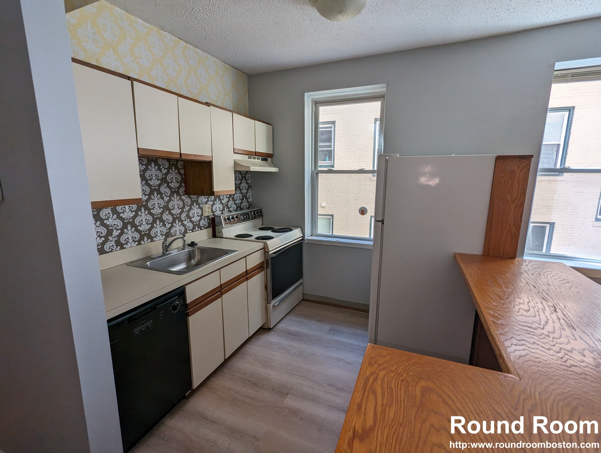 1415 Commonwealth Ave, Brighton