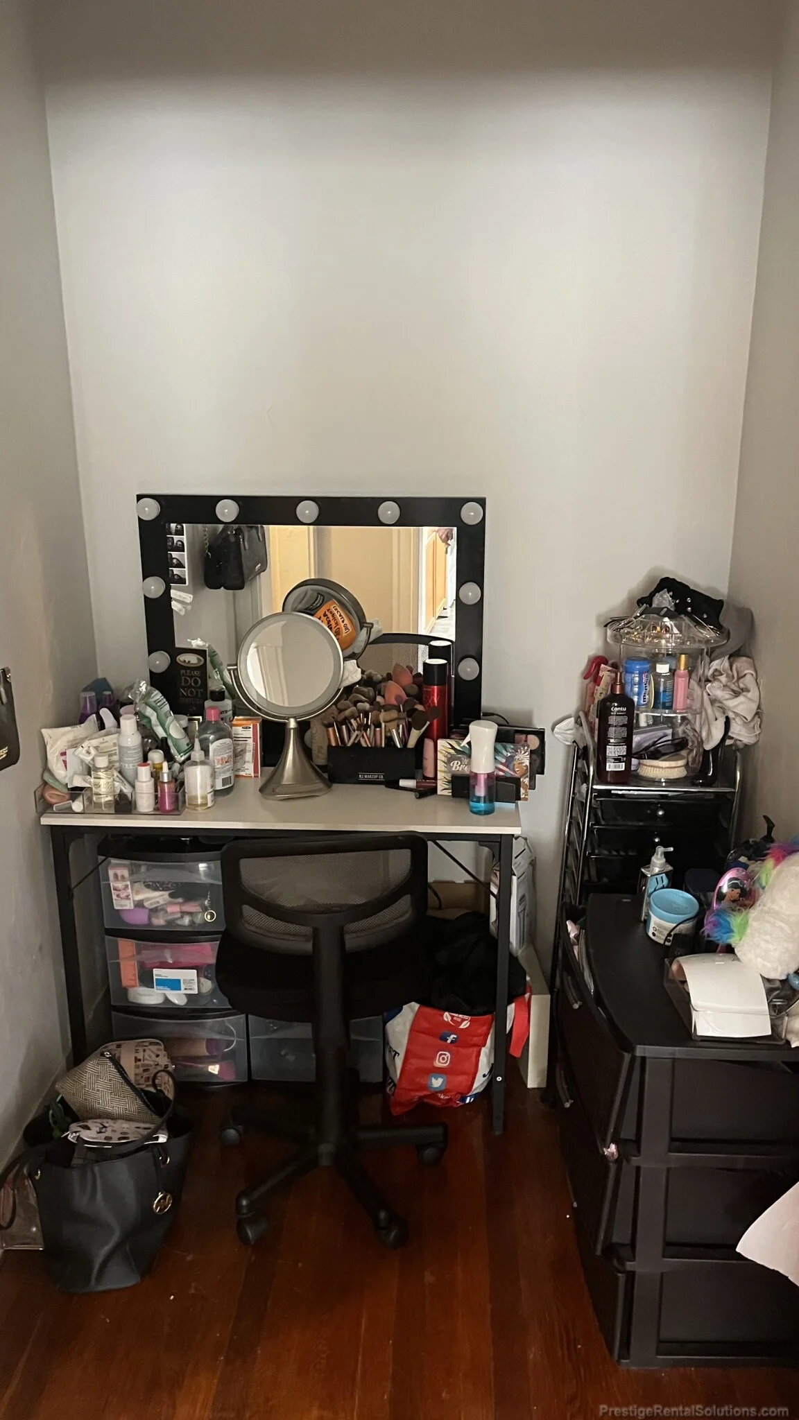 14 Russell St, North Quincy