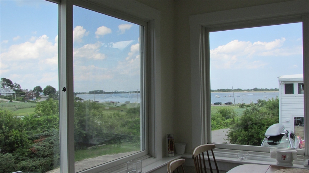 12 Cove Rd, Little Neck