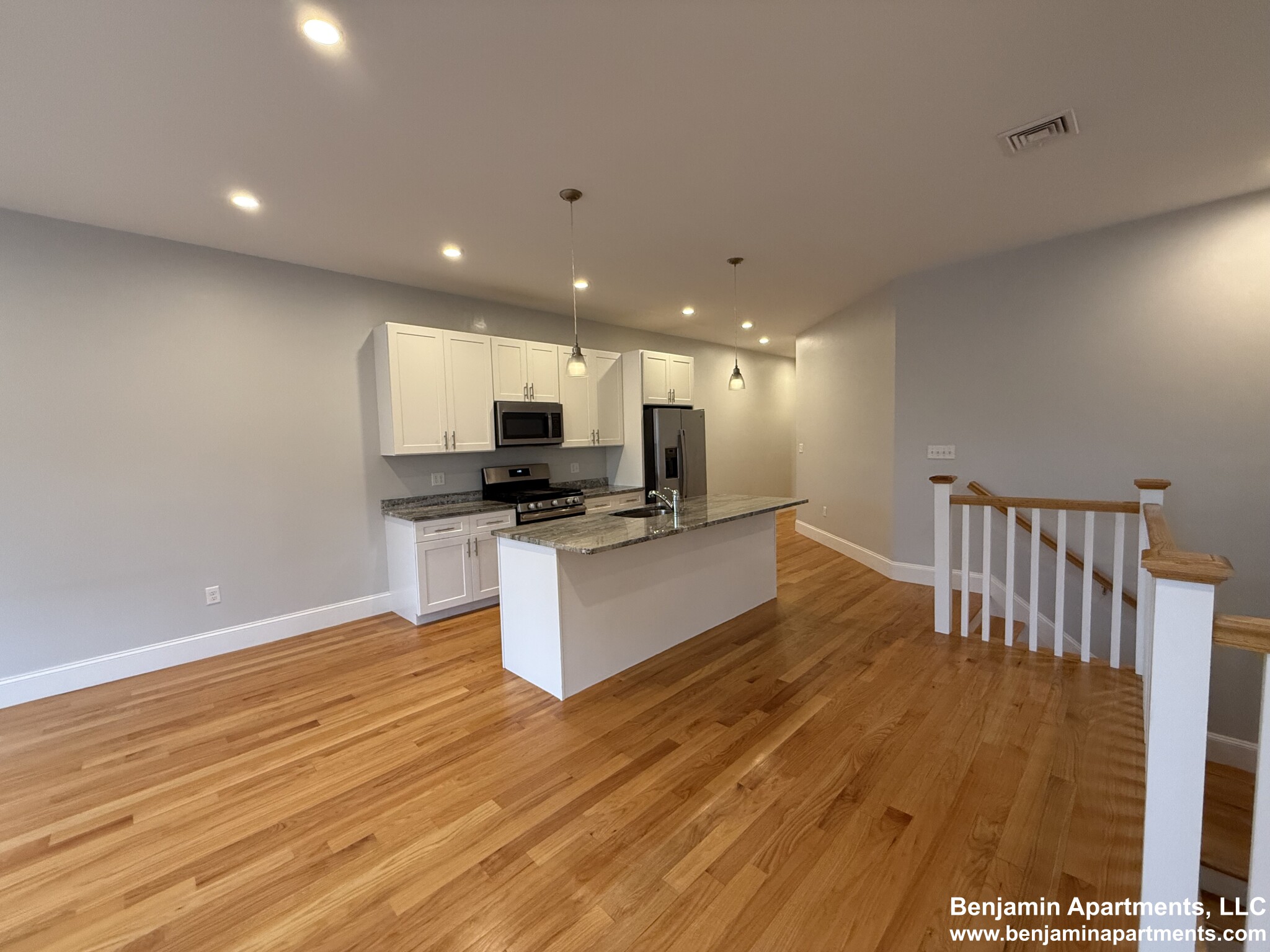 8 Islington St, Allston