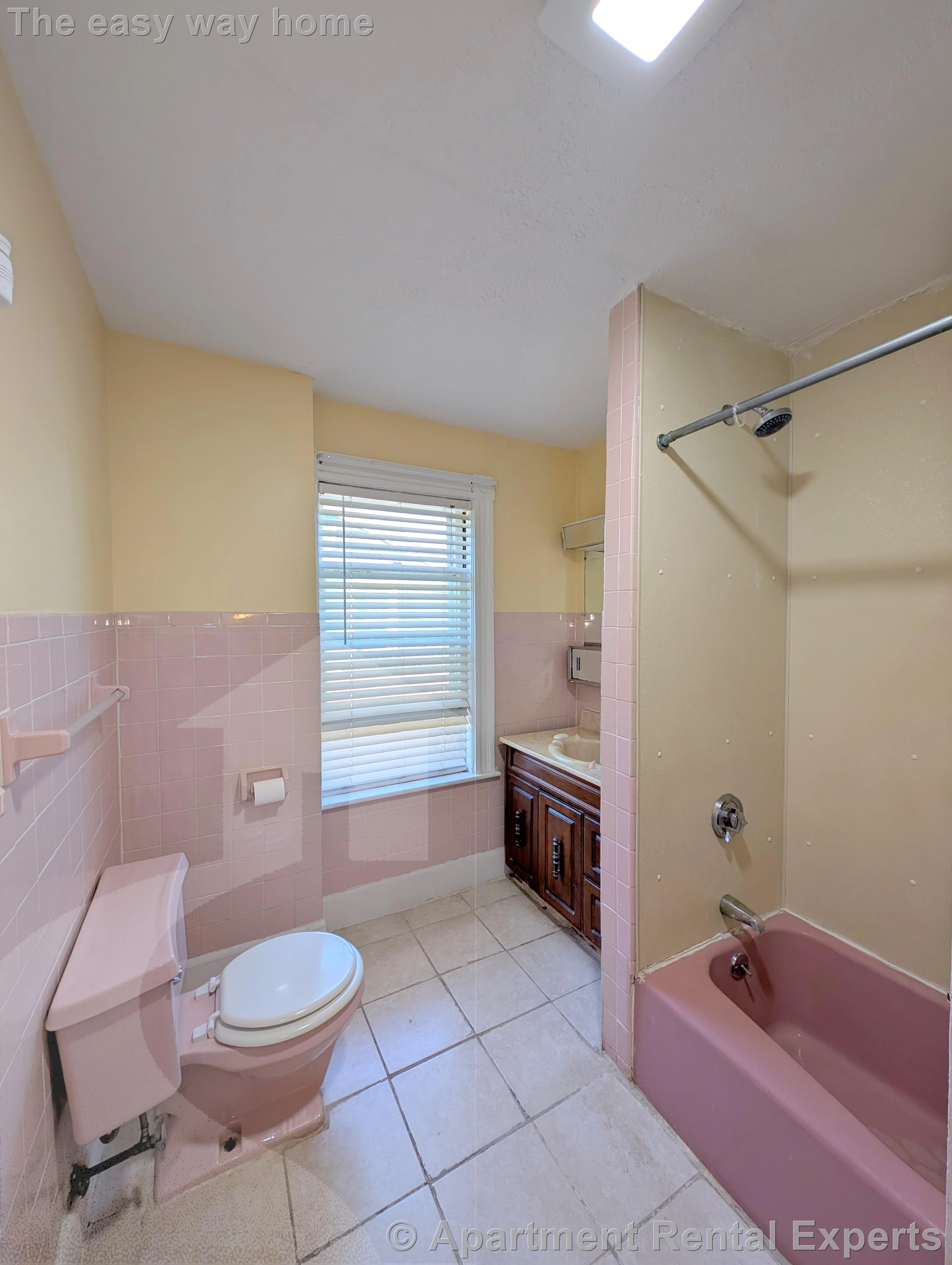 58 Monument St, Tufts