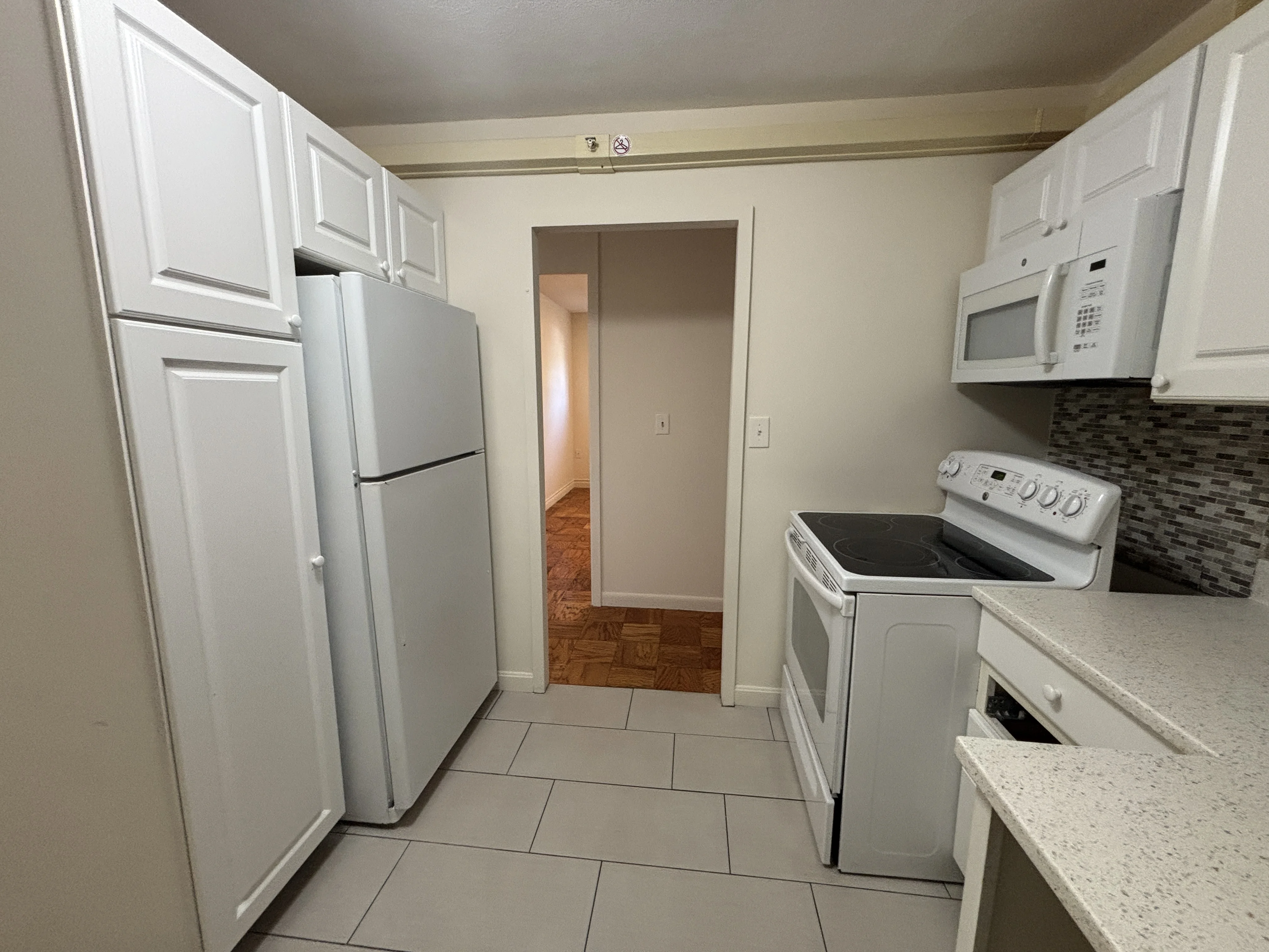 101 Monmouth St, Longwood