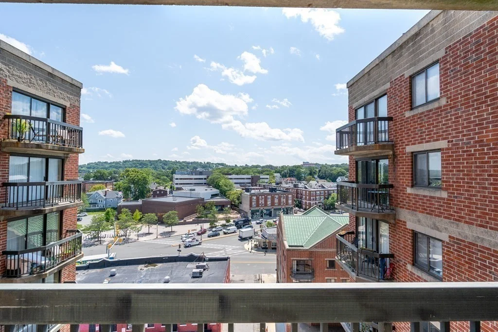 15 North Beacon Rd, Allston
