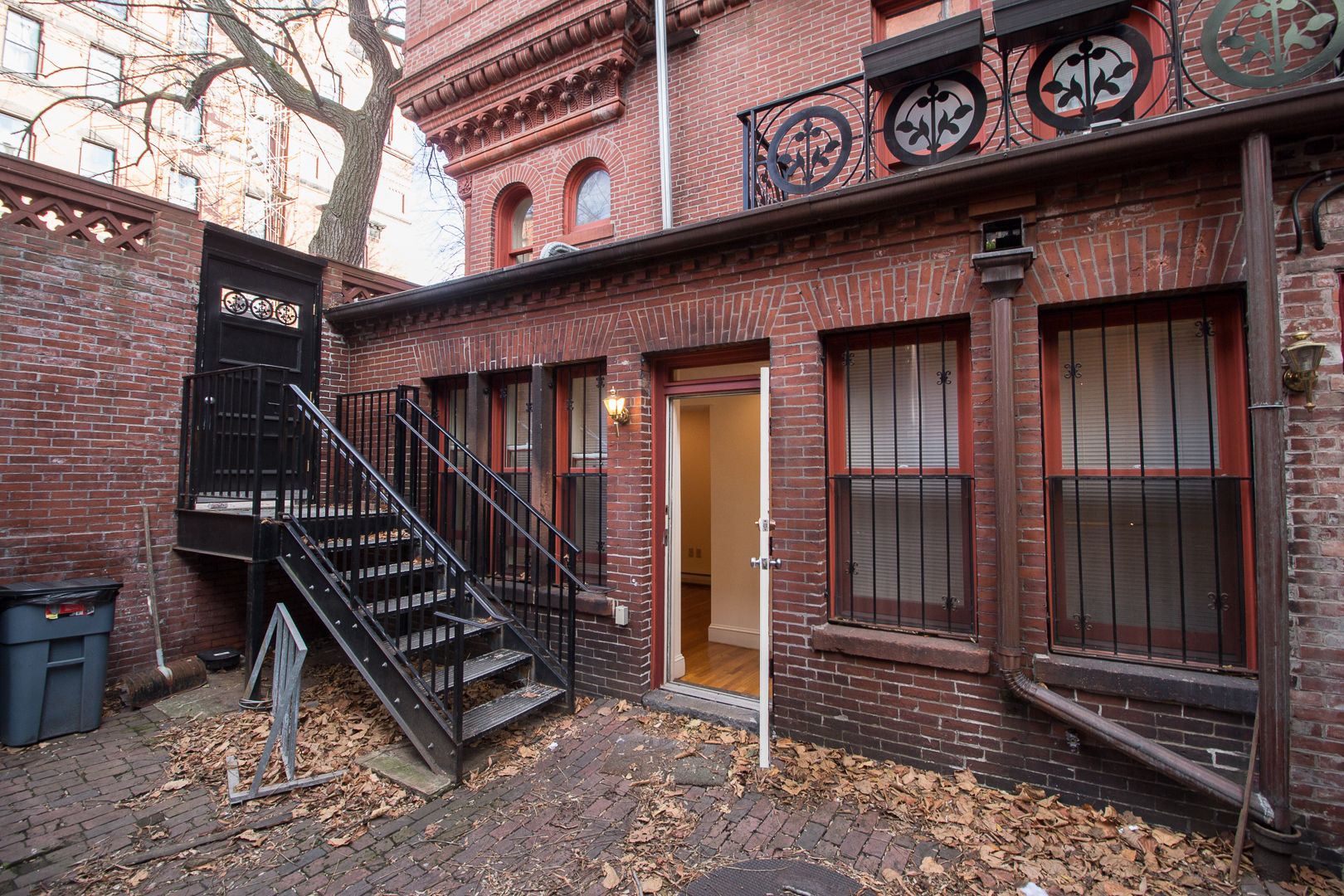 195 Commonwealth Ave, Back Bay