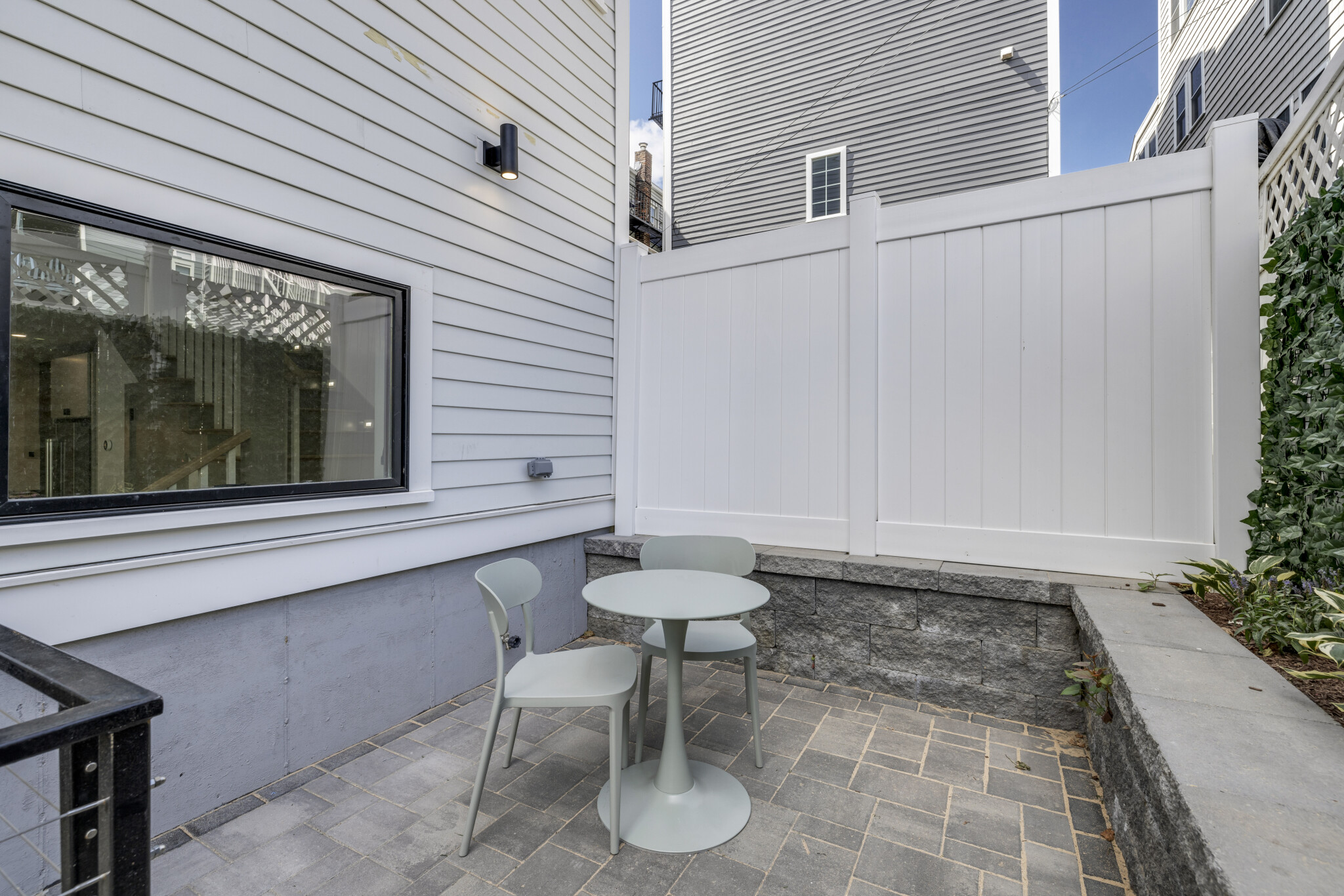 566 East 3rd St, South Boston