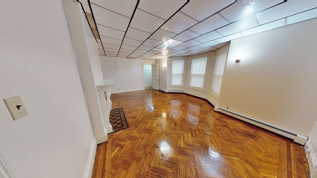 23 Waumbeck St, Roxbury