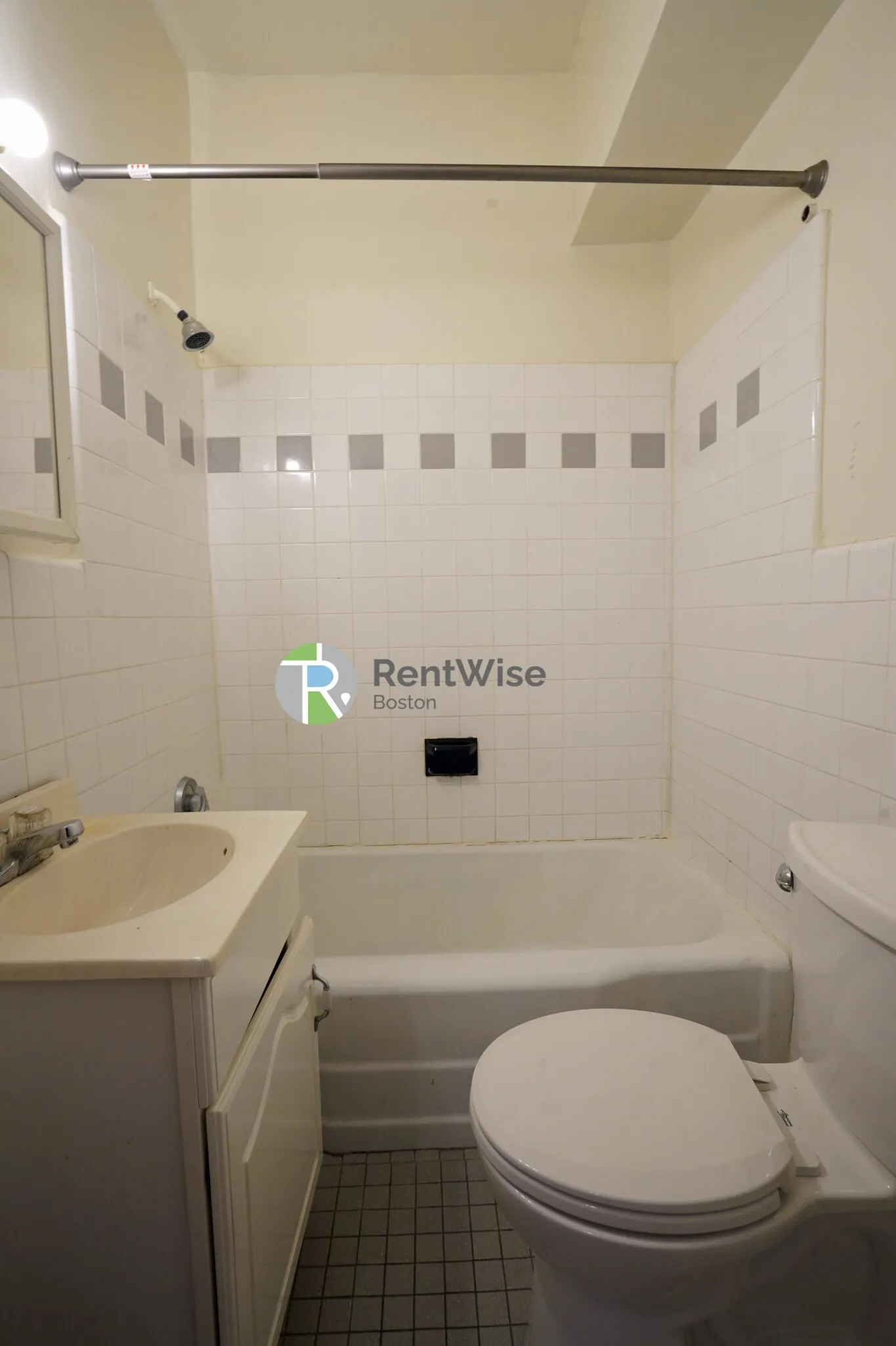 1216 Commonwealth Ave, Brighton