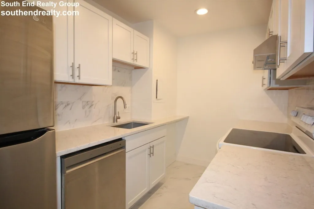 277 Beacon St, Back Bay