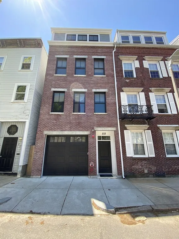 233 West 3rd St, South Boston