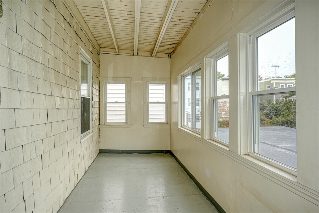 91 Arlington St, Watertown