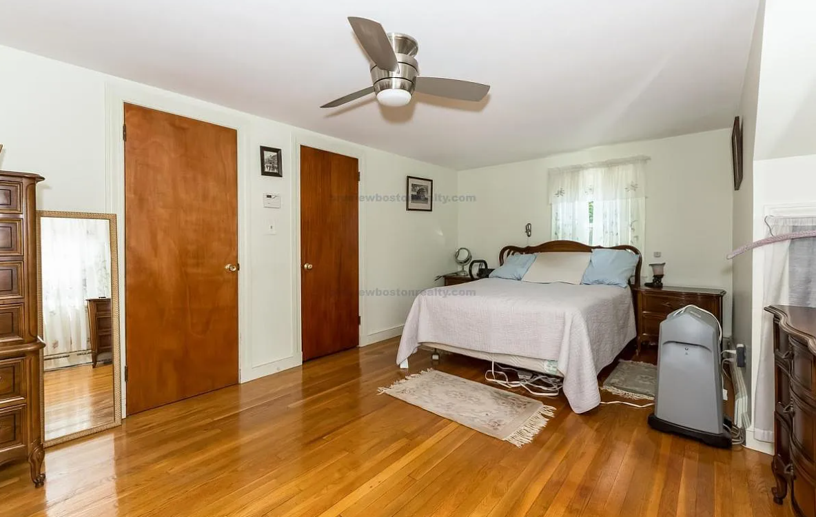 24 Bellamy St, Brighton