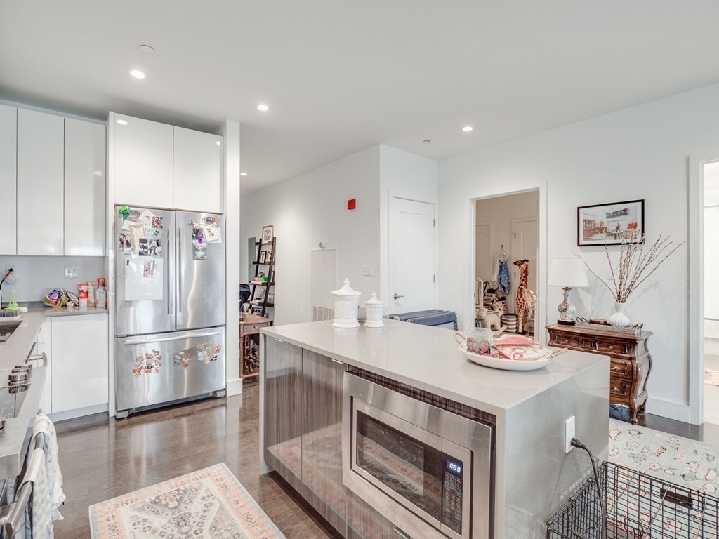 2 West 6th St, South Boston