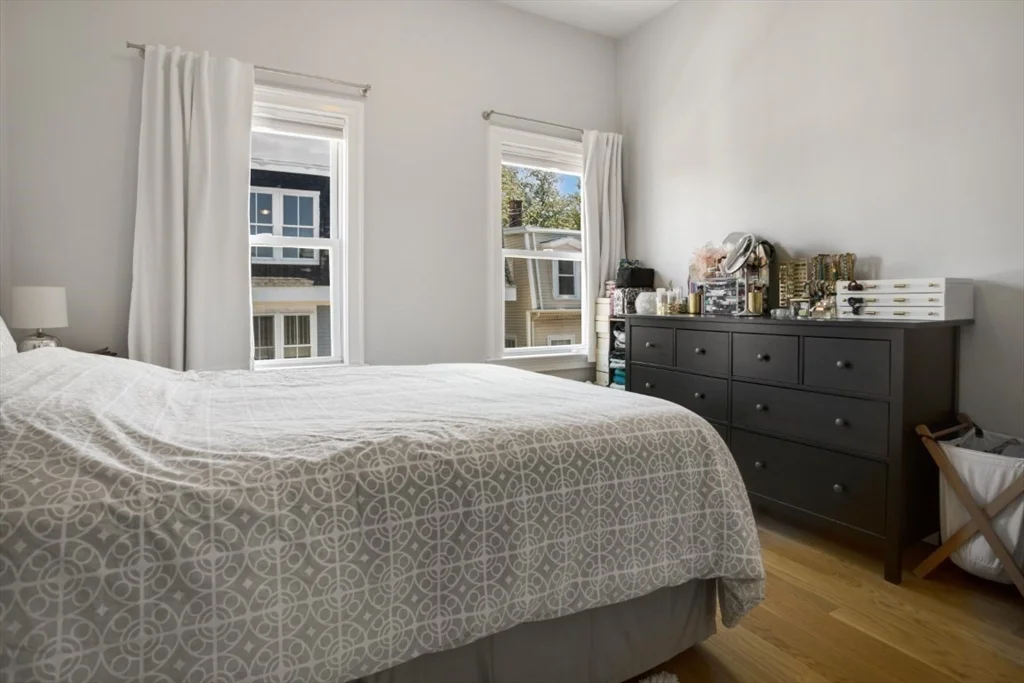 23 Woodward St, South Boston