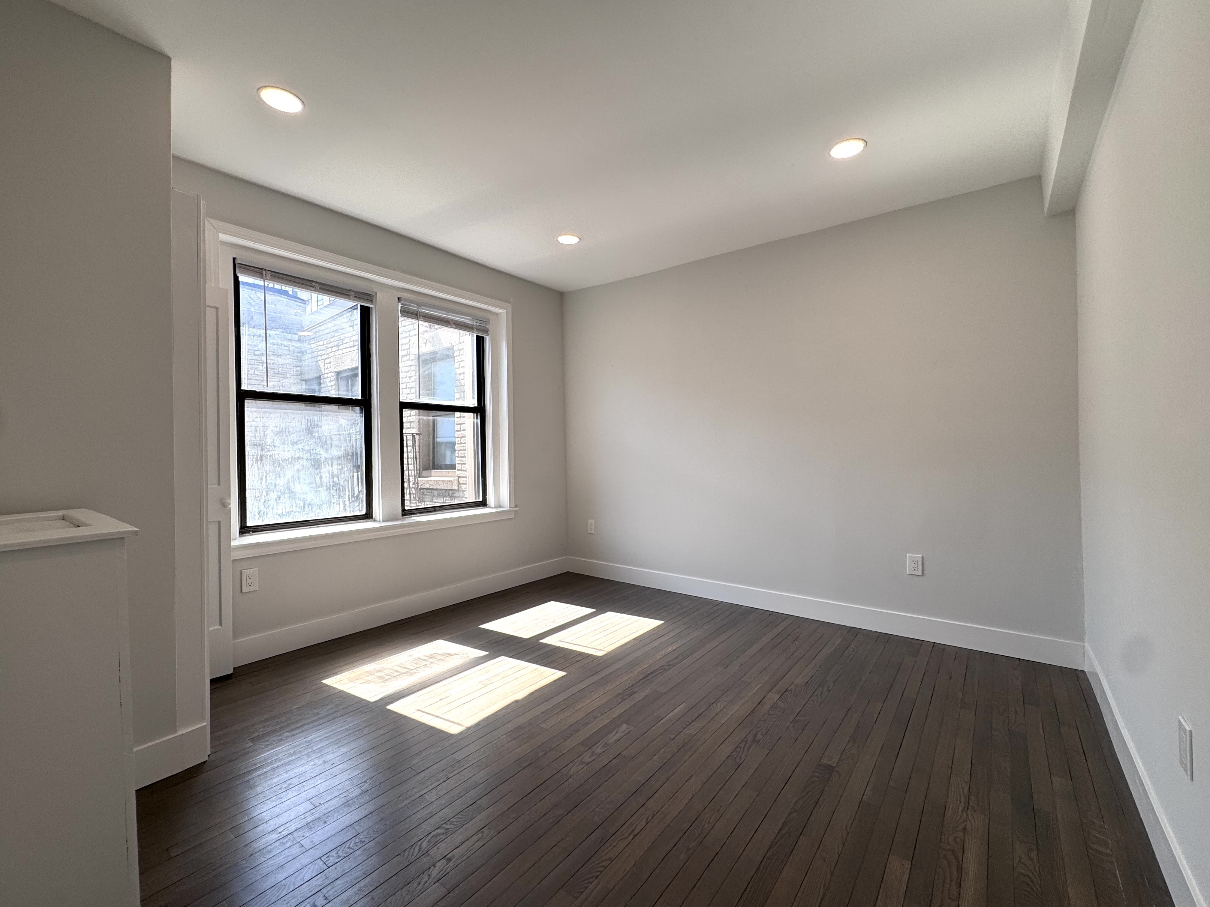 11 Peterborough St, Fenway