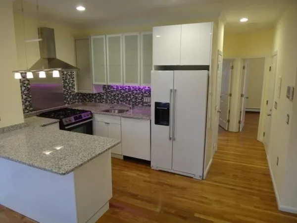 174 Bolton St, South Boston