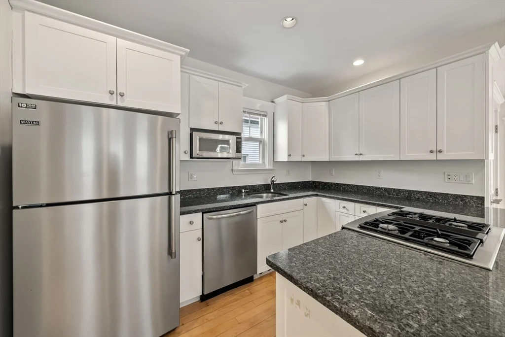 2536 Massachusetts Ave, North Cambridge