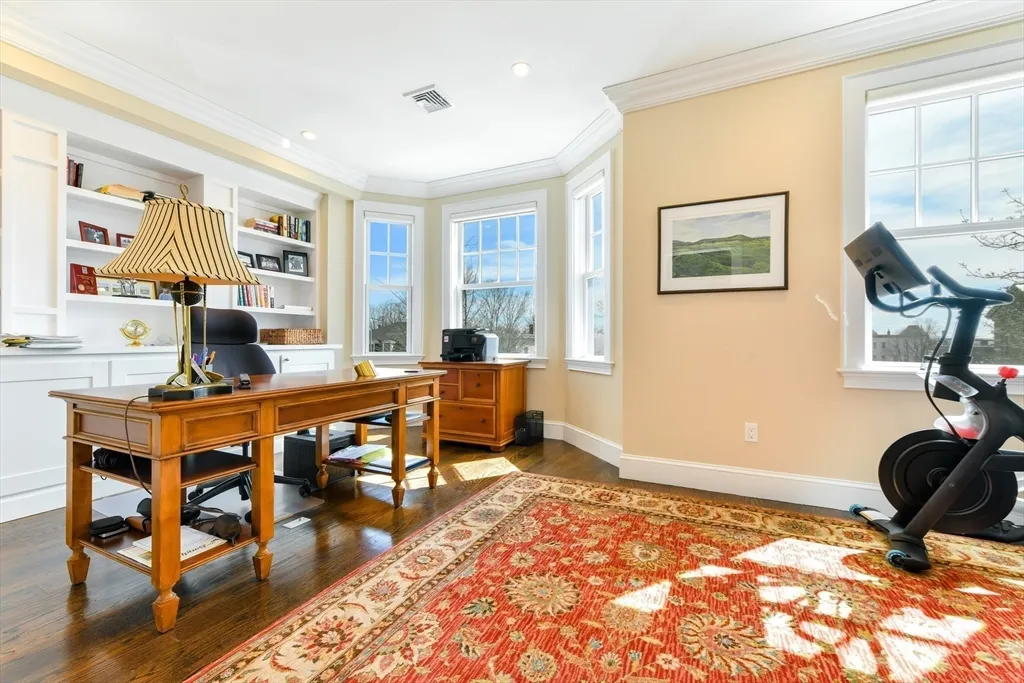 846 East Broadway, South Boston