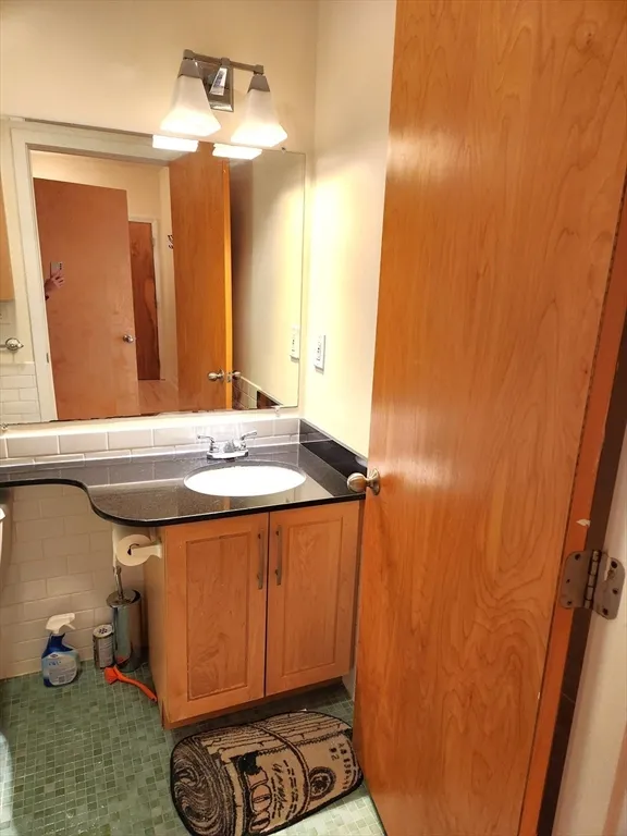 24 Bay State Rd, Cambridge Highlands