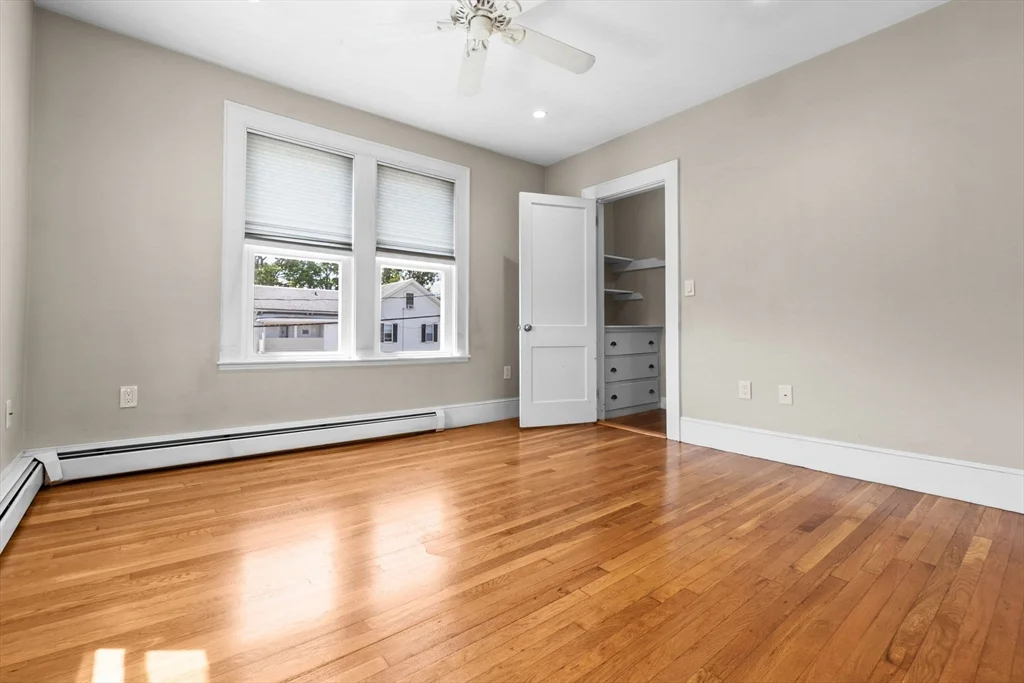 28 Poplar St, Danvers