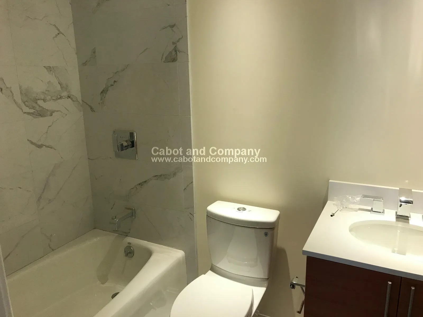 209 Newbury St, Back Bay