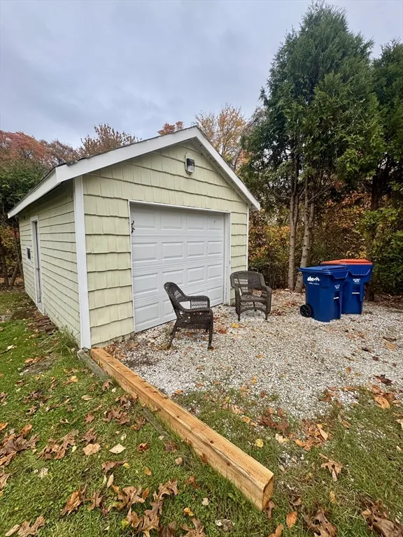 16 Winona Ave, Sconticut Neck