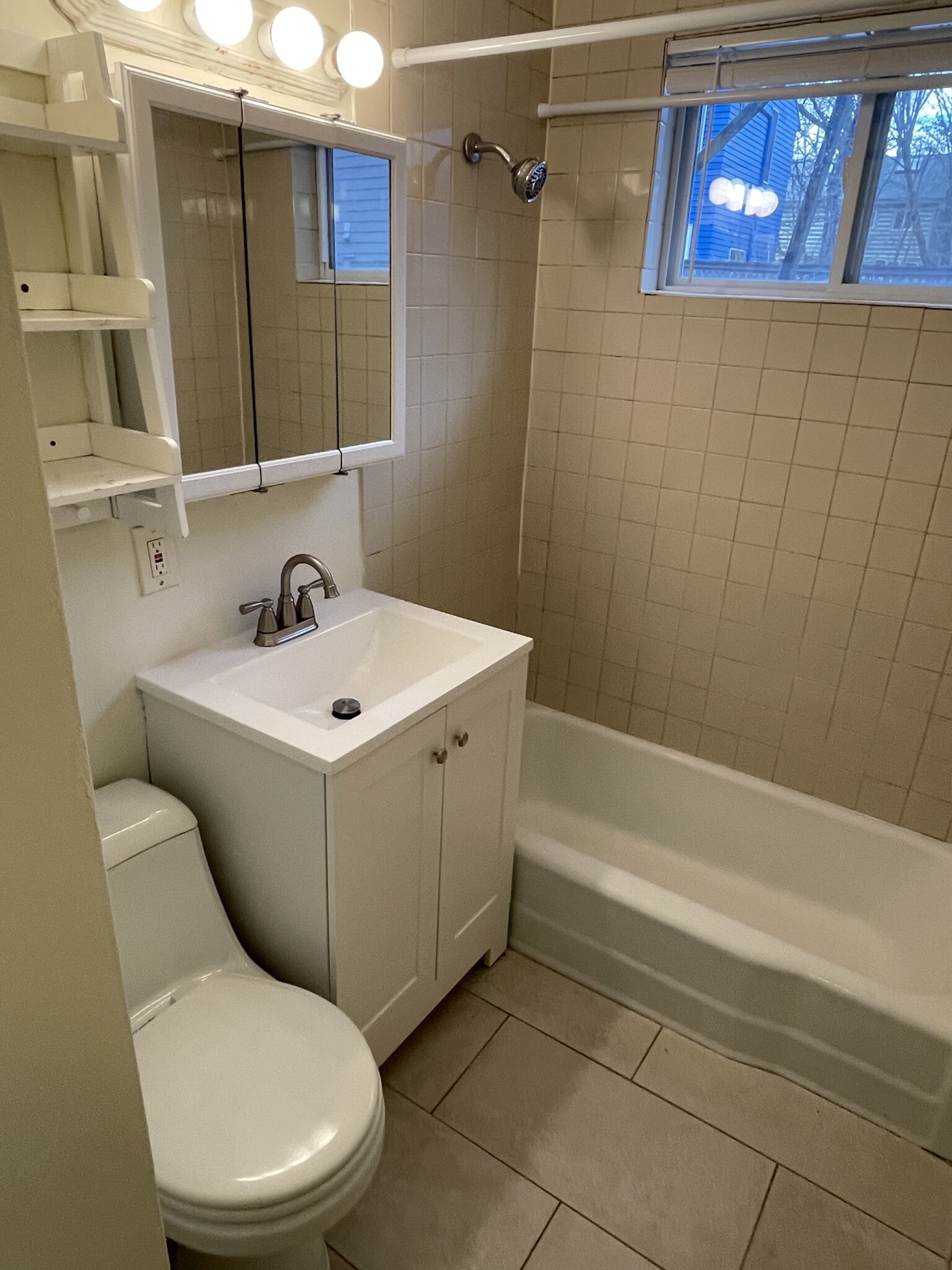 17 Bay St, Riverside