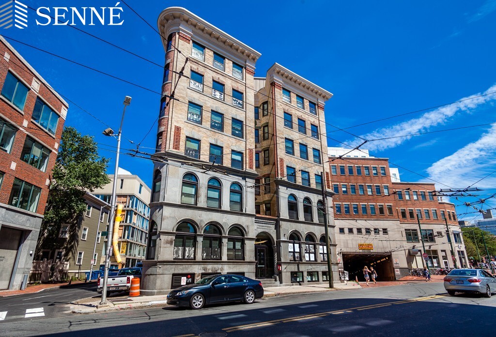 115 Mount Auburn St, Harvard Square