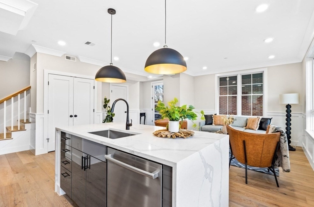 300 Somerville Ave, Ward Two