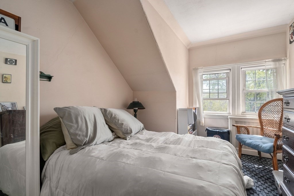 18 Newcastle Rd, Brighton