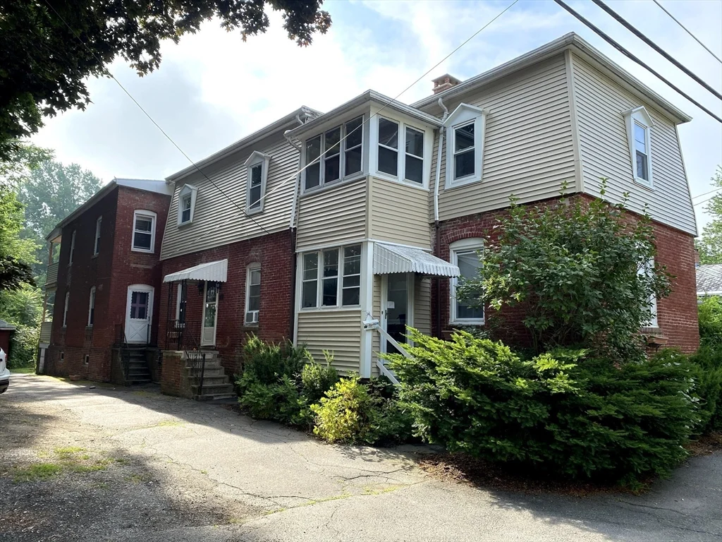 50 Williams St, Northampton