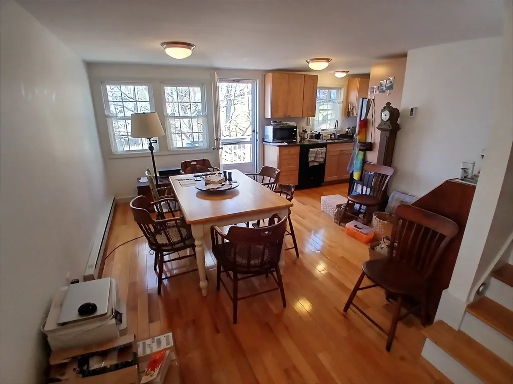 80 Thatcher Rd, Long Beach