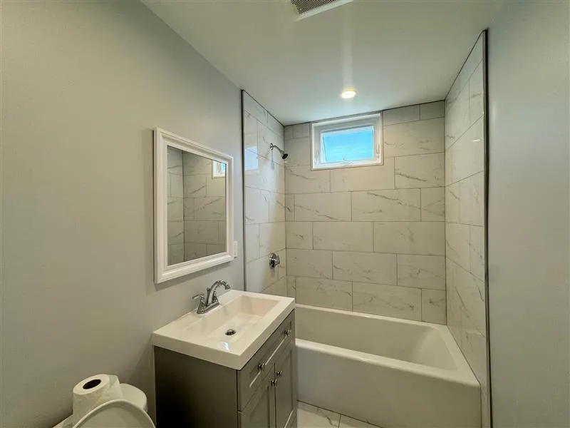 136 Sharon St, West Medford