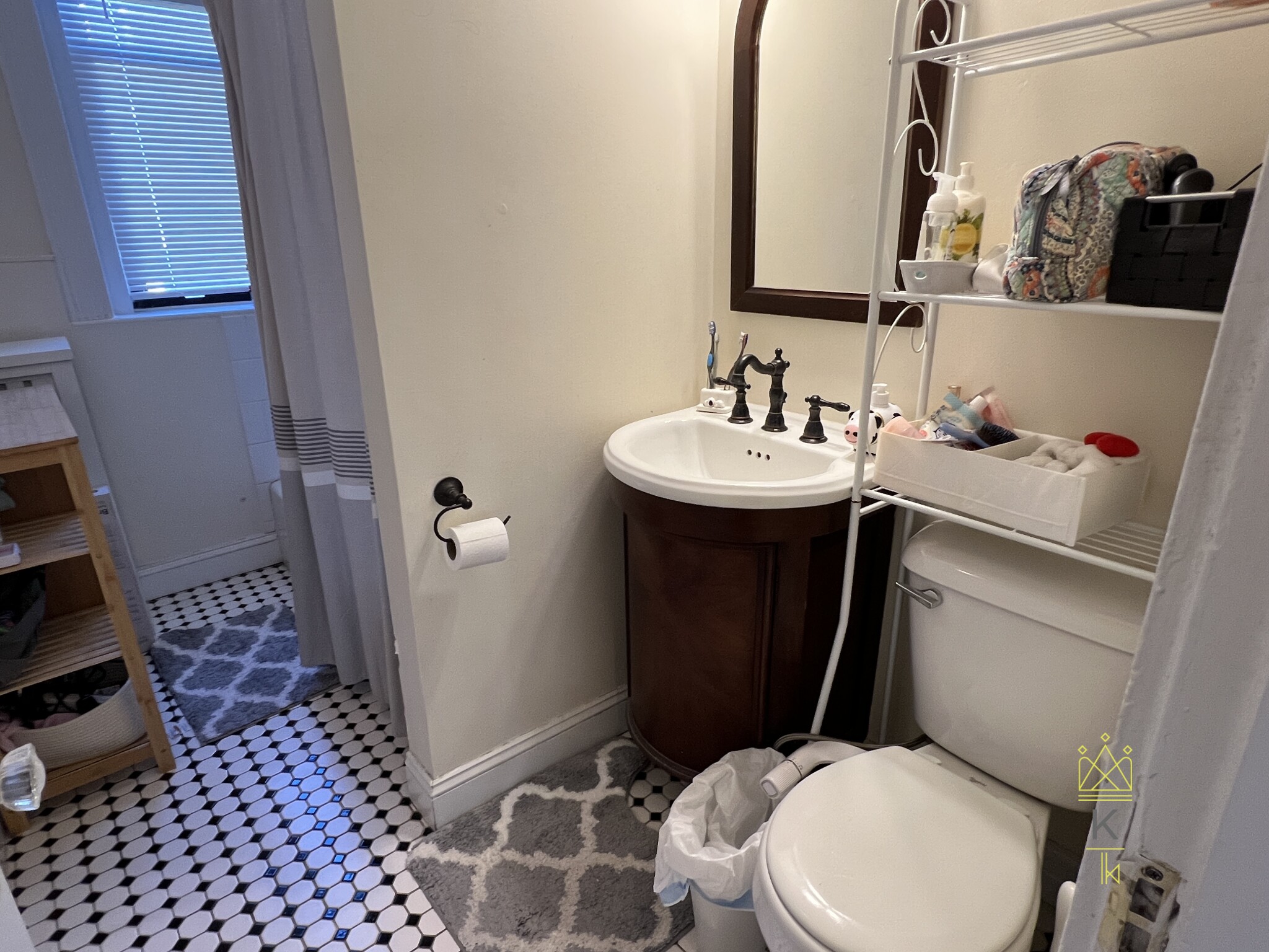 1963 Commonwealth Ave, Brighton