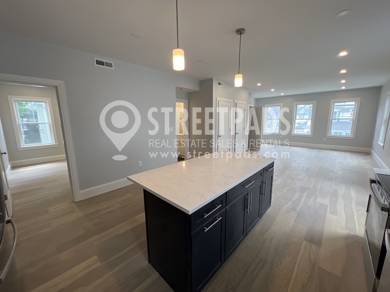 51 Fairbanks St, Brighton